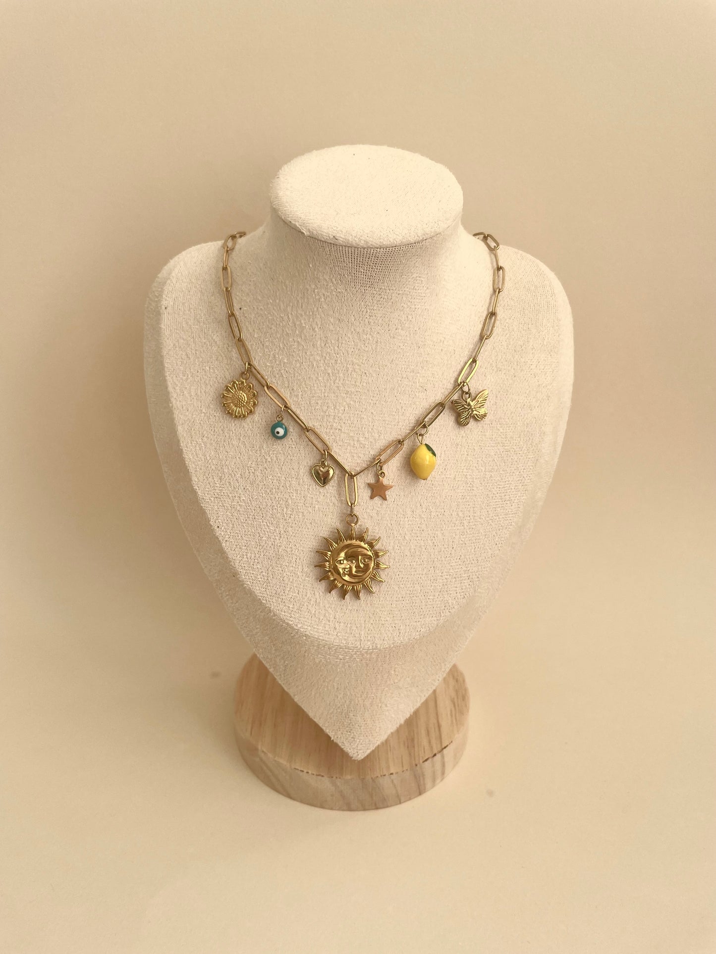 Collier papillon