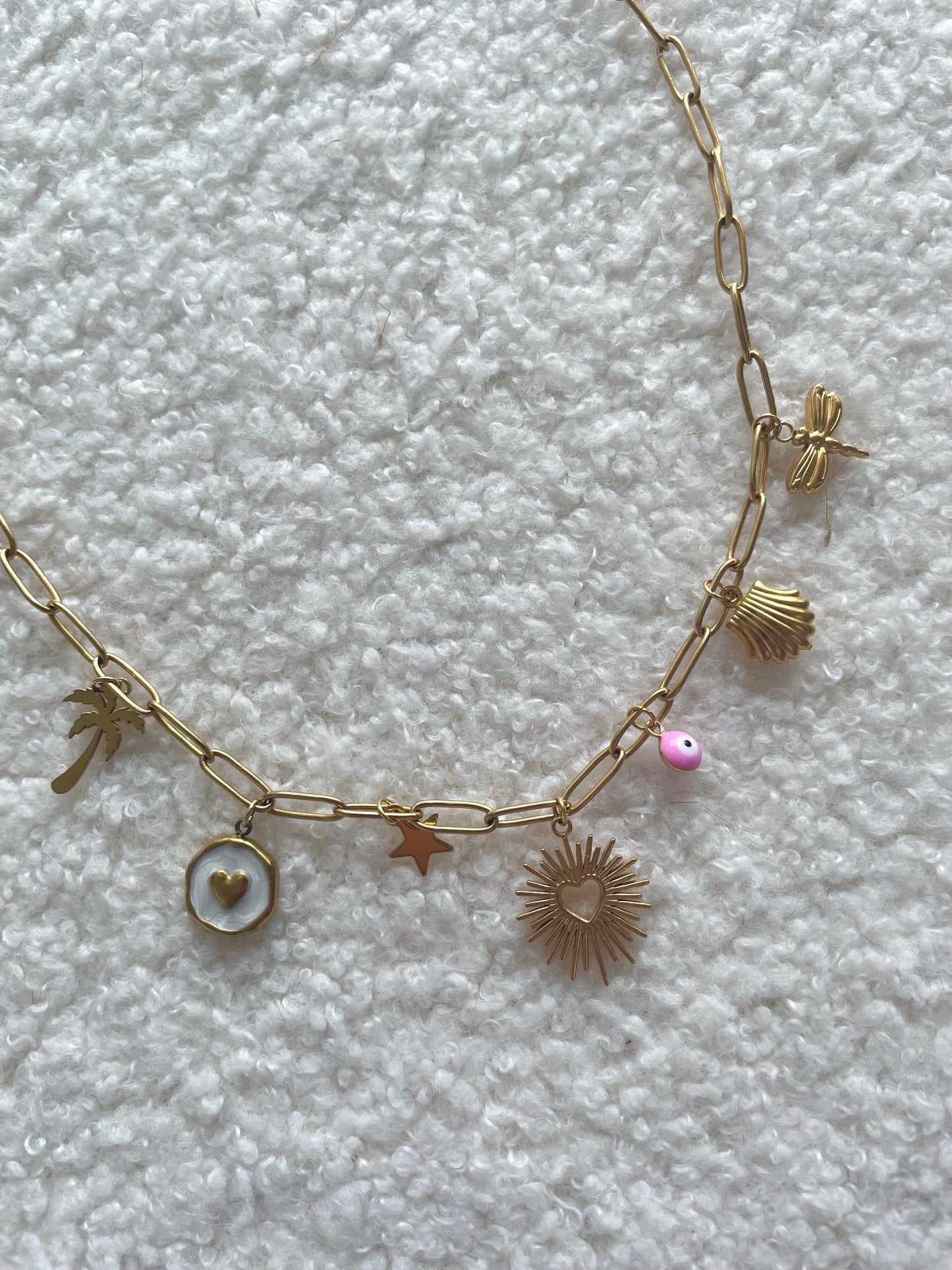 BASE | Colliers à charms