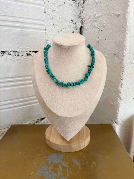 Collier perles bleues