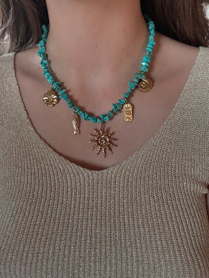 Collier charms perles bleues