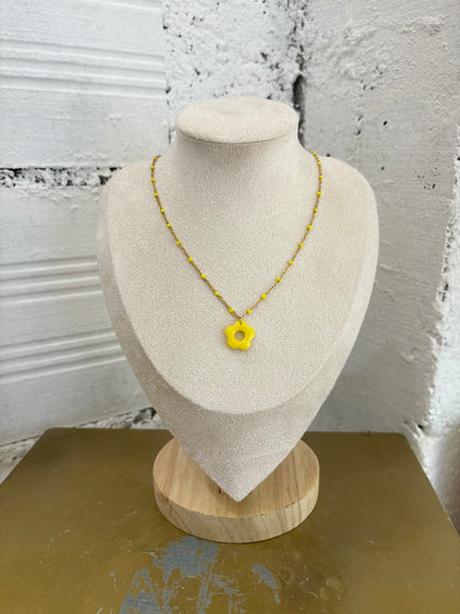 Collier fin petite fleur