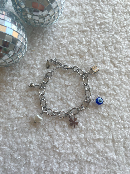 Bracelet chance